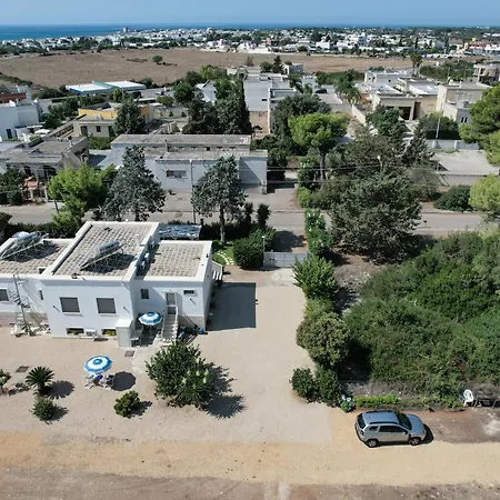 Anna Rita Vacanze Salento 招待所 *