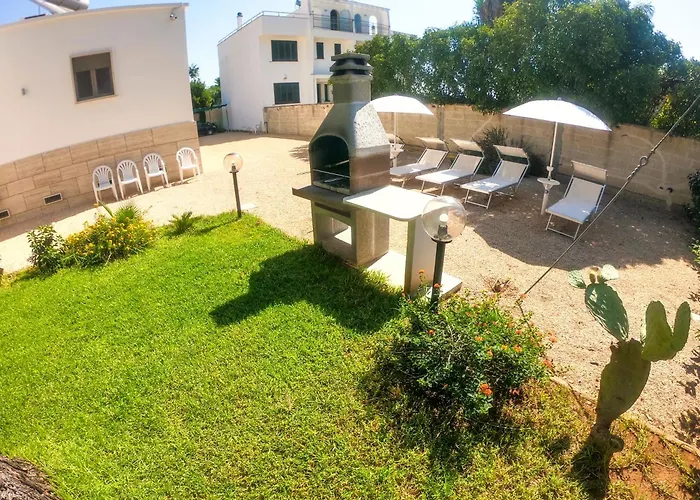 Anna Rita Vacanze Salento בית הארחה *
